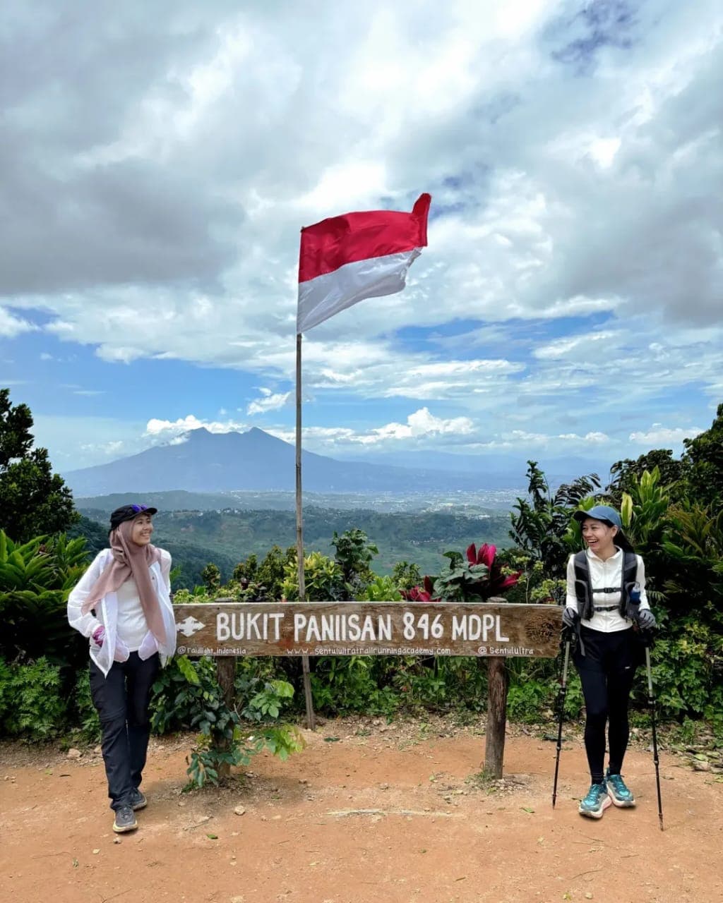 Trekking Trekking Bukit Paniisan Sentul Bogor