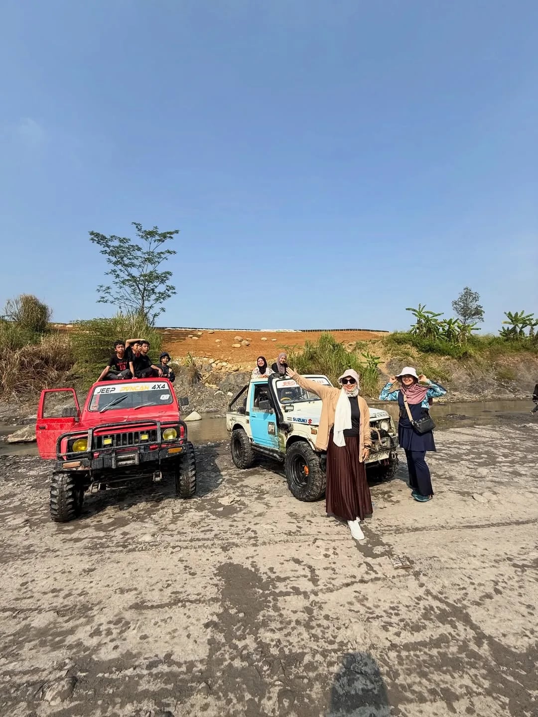 Jeep Offroad Curug Bidadari Sentul foto